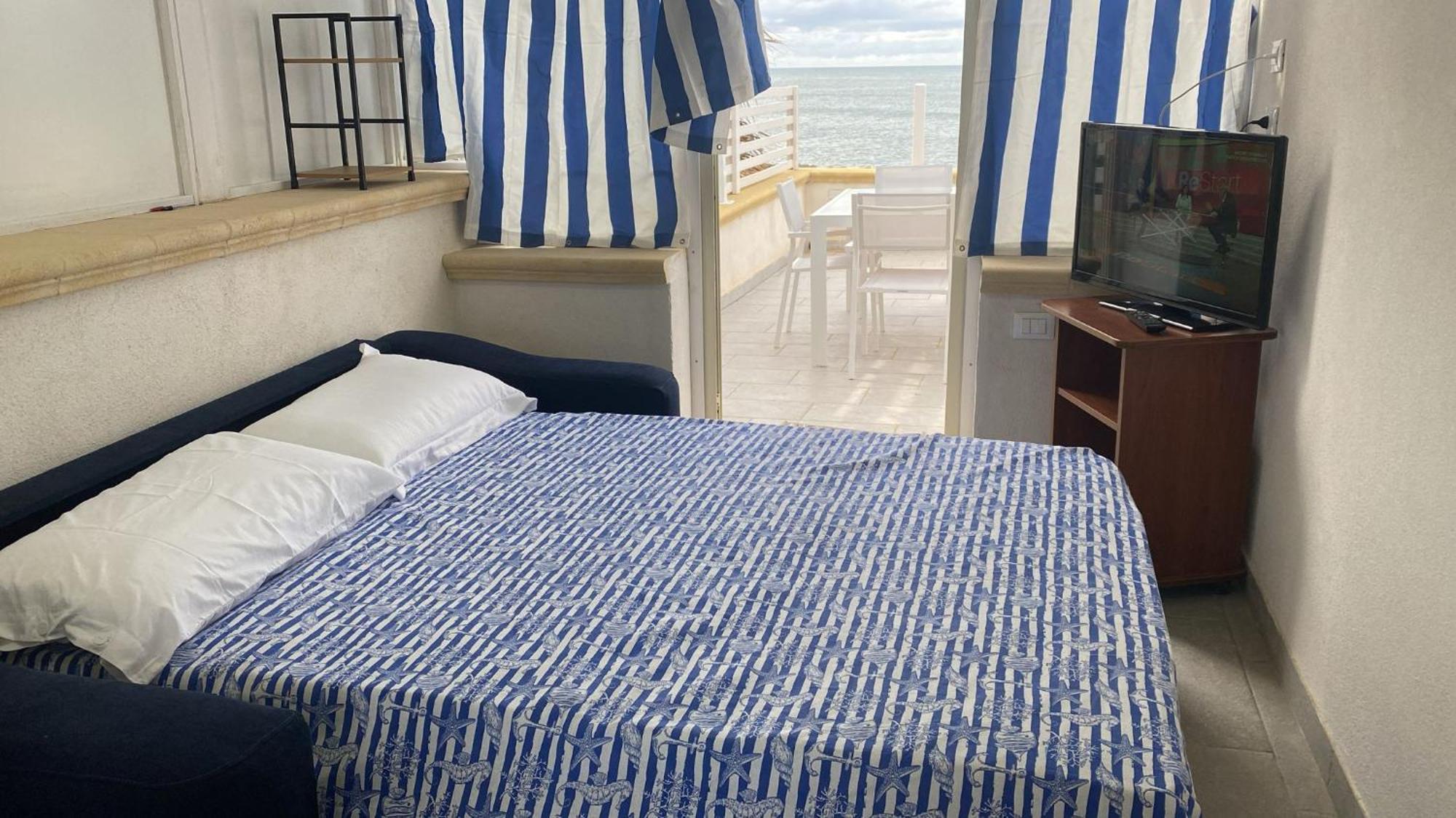 Divino Appartamenti Vista Mare เปโตรสิโน ภายนอก รูปภาพ