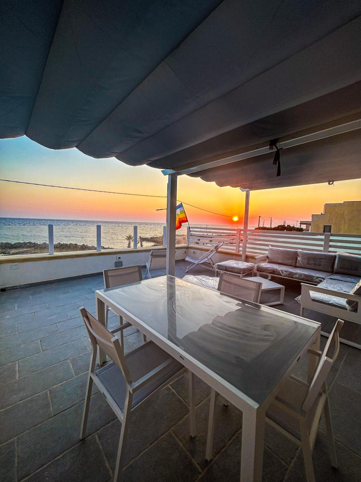 Divino Appartamenti Vista Mare เปโตรสิโน ภายนอก รูปภาพ